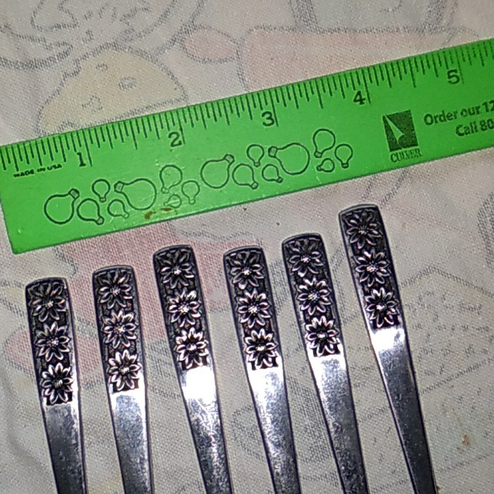 Intl Silver Wm Rogers Set of SIX COCKTAIL FORKS Retired EVC